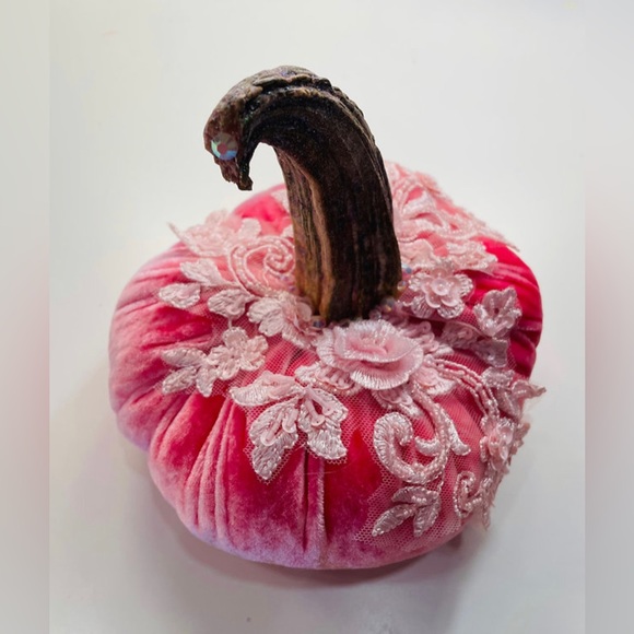 “Pretty in Pink” Velvet Pumpkin Home Decor - Picture 3 of 4